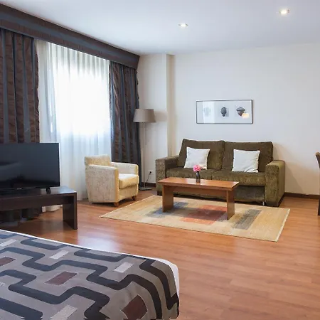 Xon's Valencia 4*