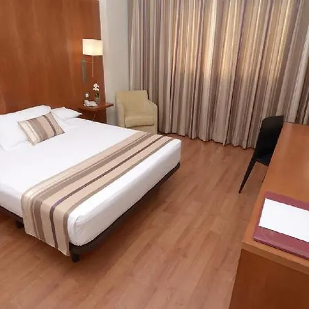 Xon's Valencia 4*